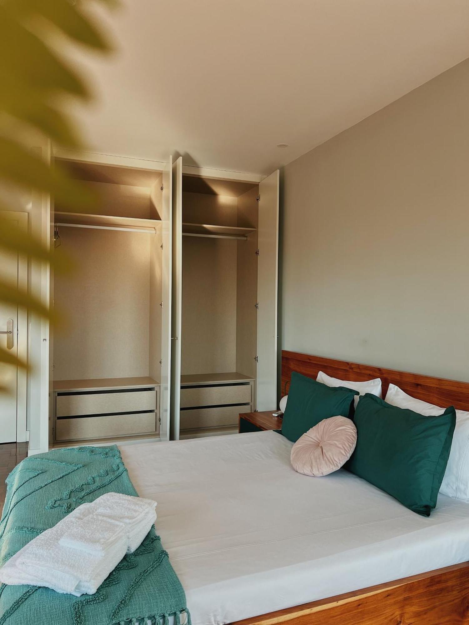 Luna House & Cowork Cascais Room photo